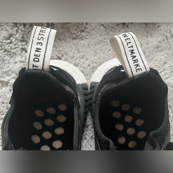 ADIDAS NMD_XR1 Boost Primeknit Black Camo Duck Size 7Y Young Man Running Shoes - Picture 12 of 12